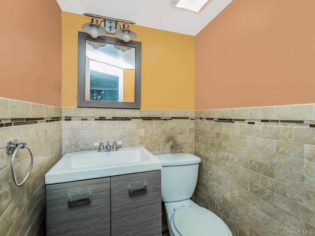 199 W 179th Street Property Photo 17