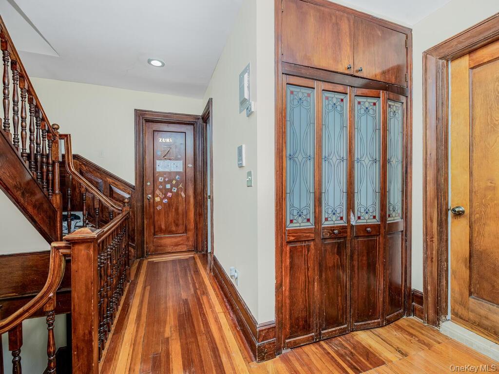 199 W 179th Street Property Photo 18
