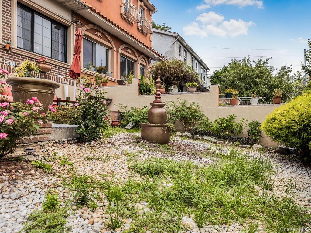 199 W 179th Street Property Photo 35
