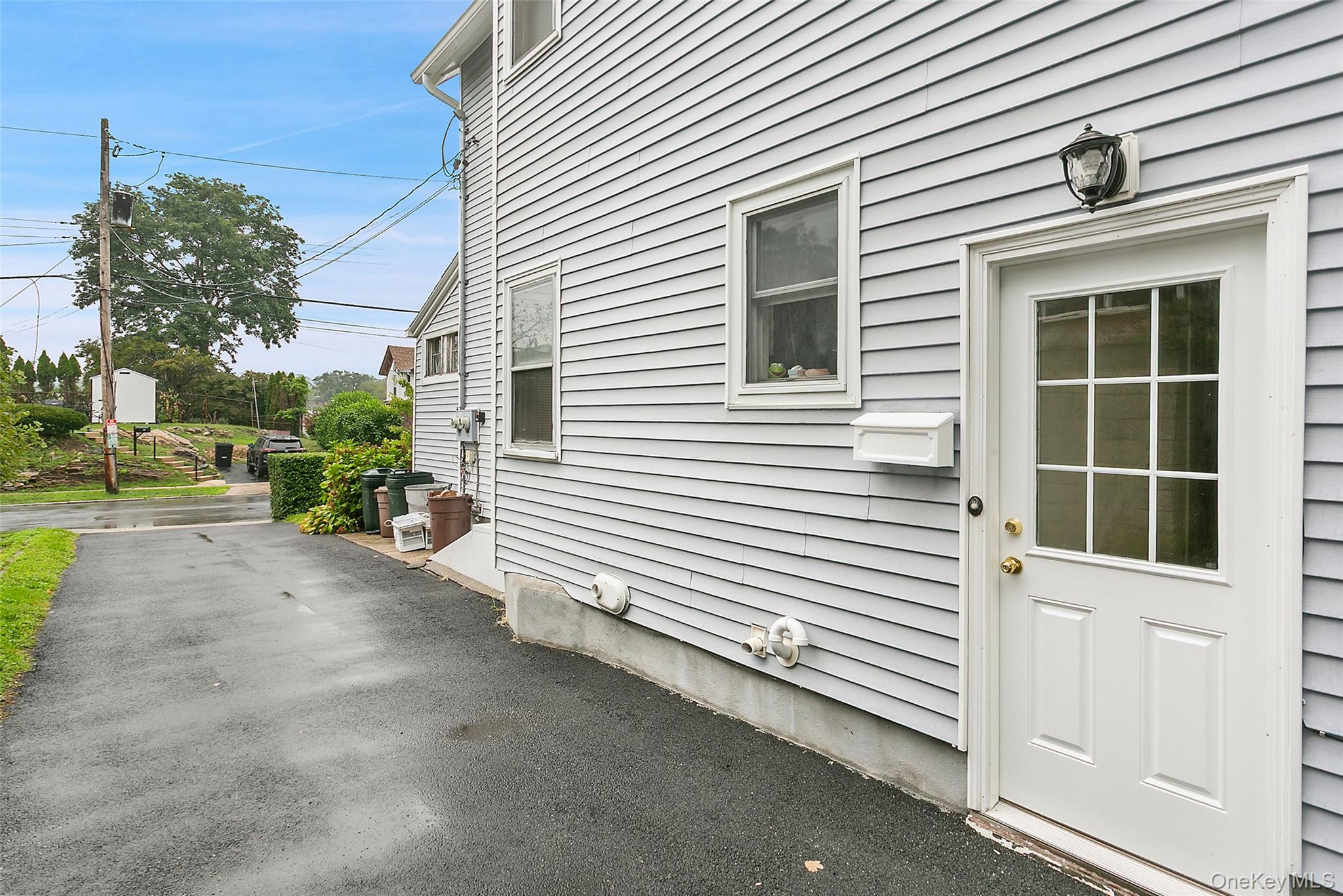 342 Stanley Avenue 2 Property Photo 2