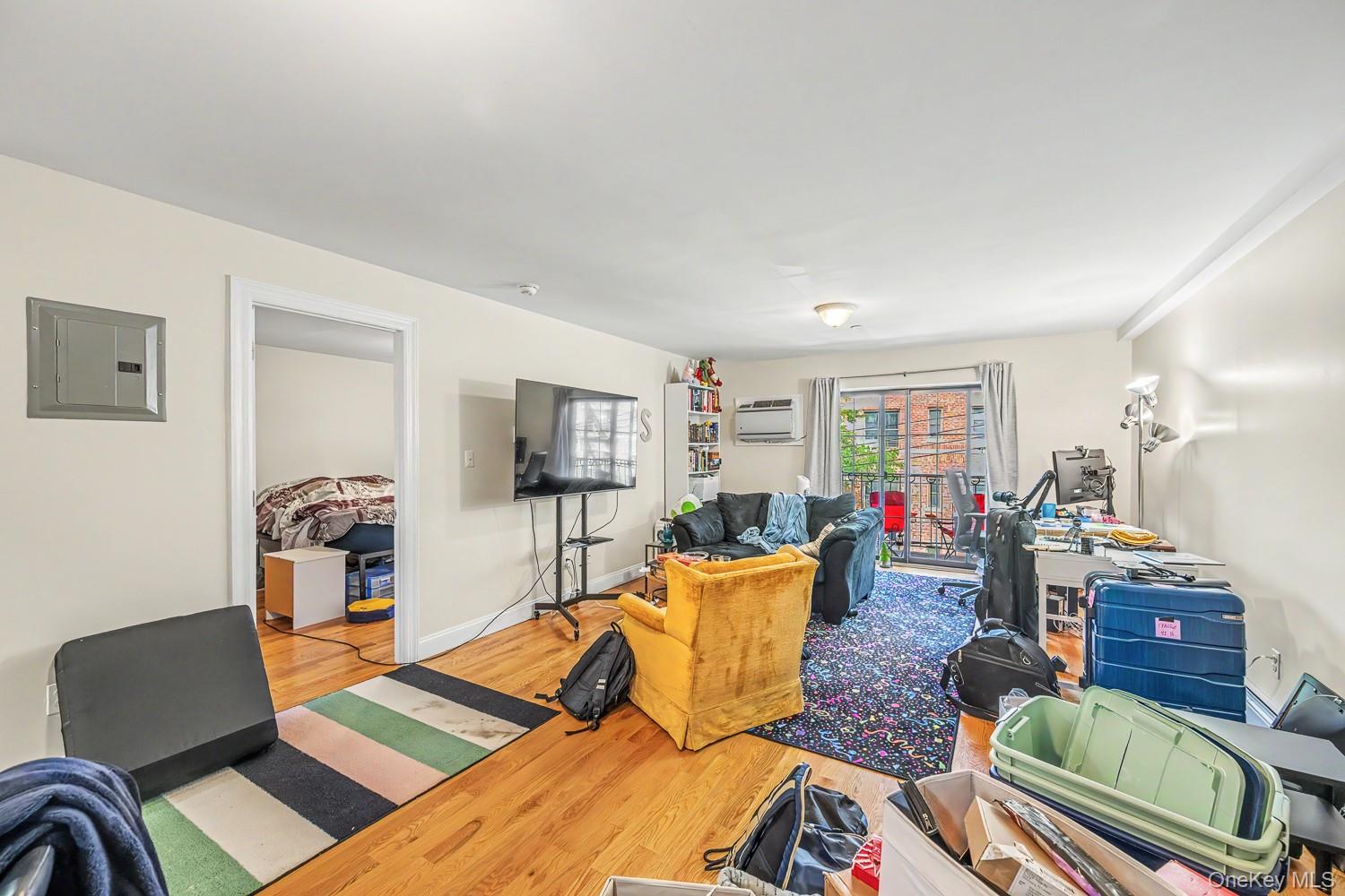 28-29 35th Street Property Photo 10