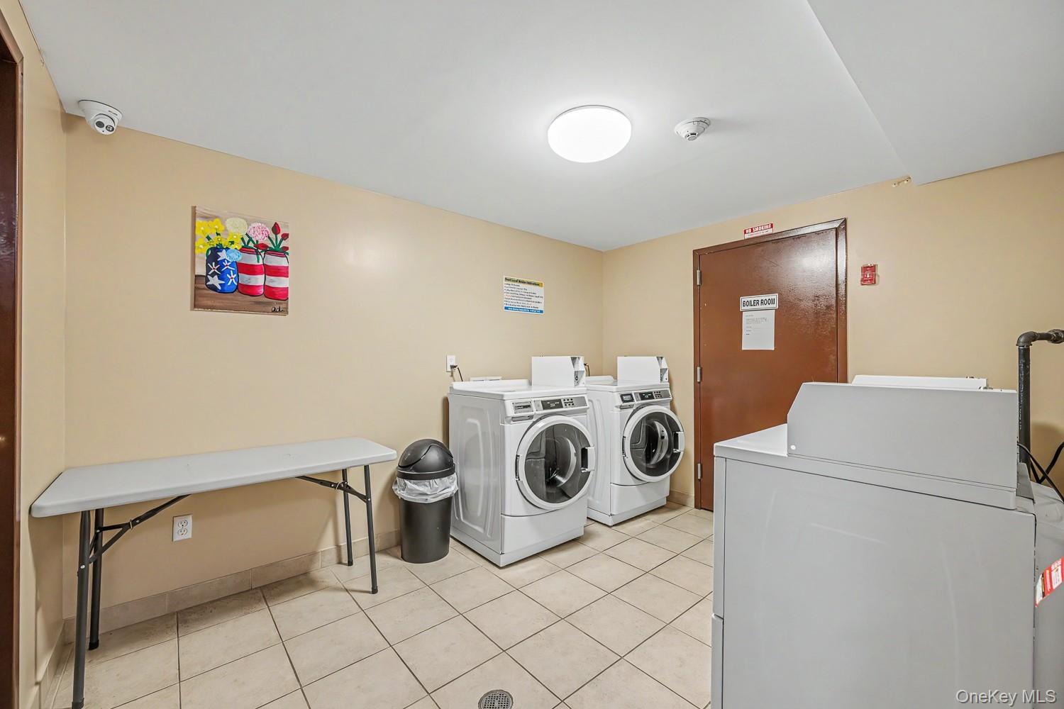 28-29 35th Street Property Photo 20