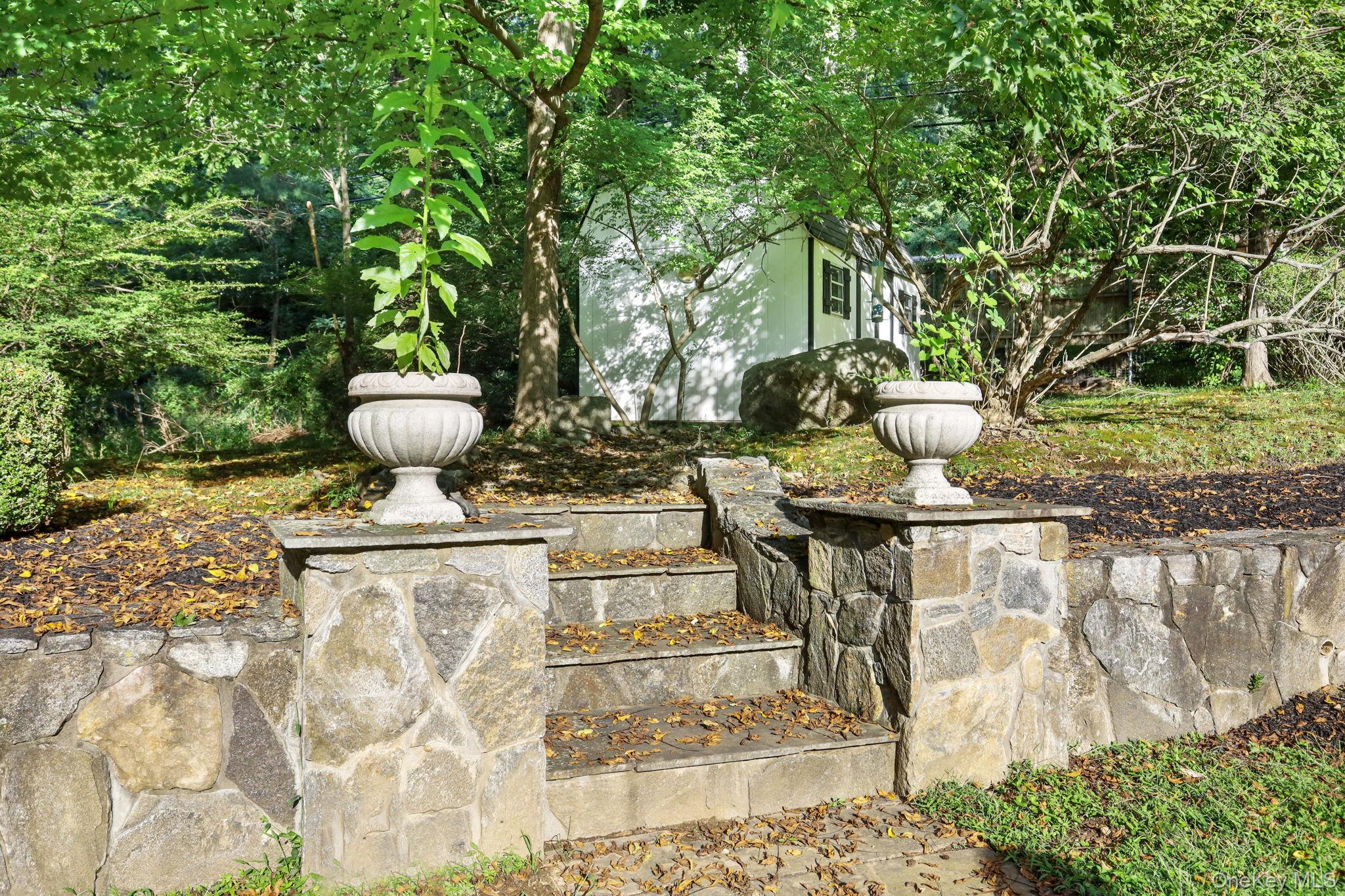 2 Aida Lane Property Photo 43