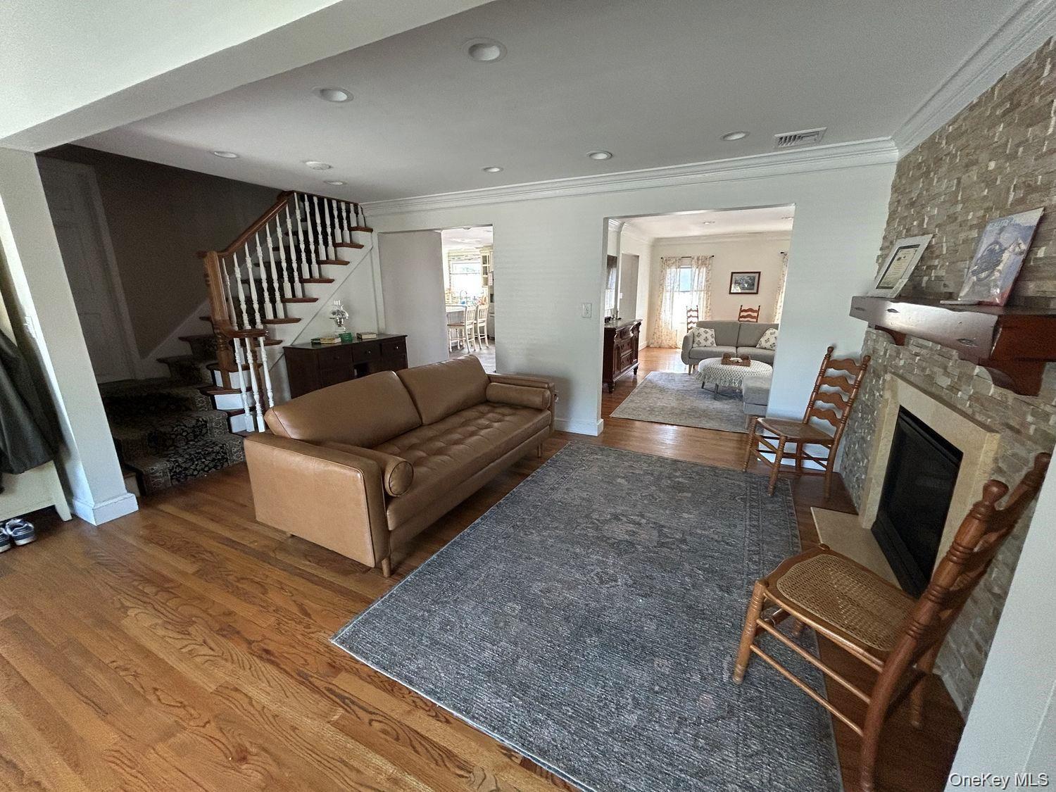 607 Nassau Street Property Photo 13