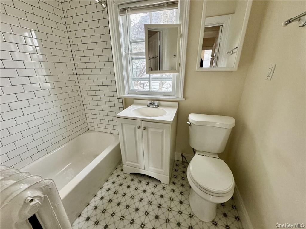450 Broadway Property Photo 11