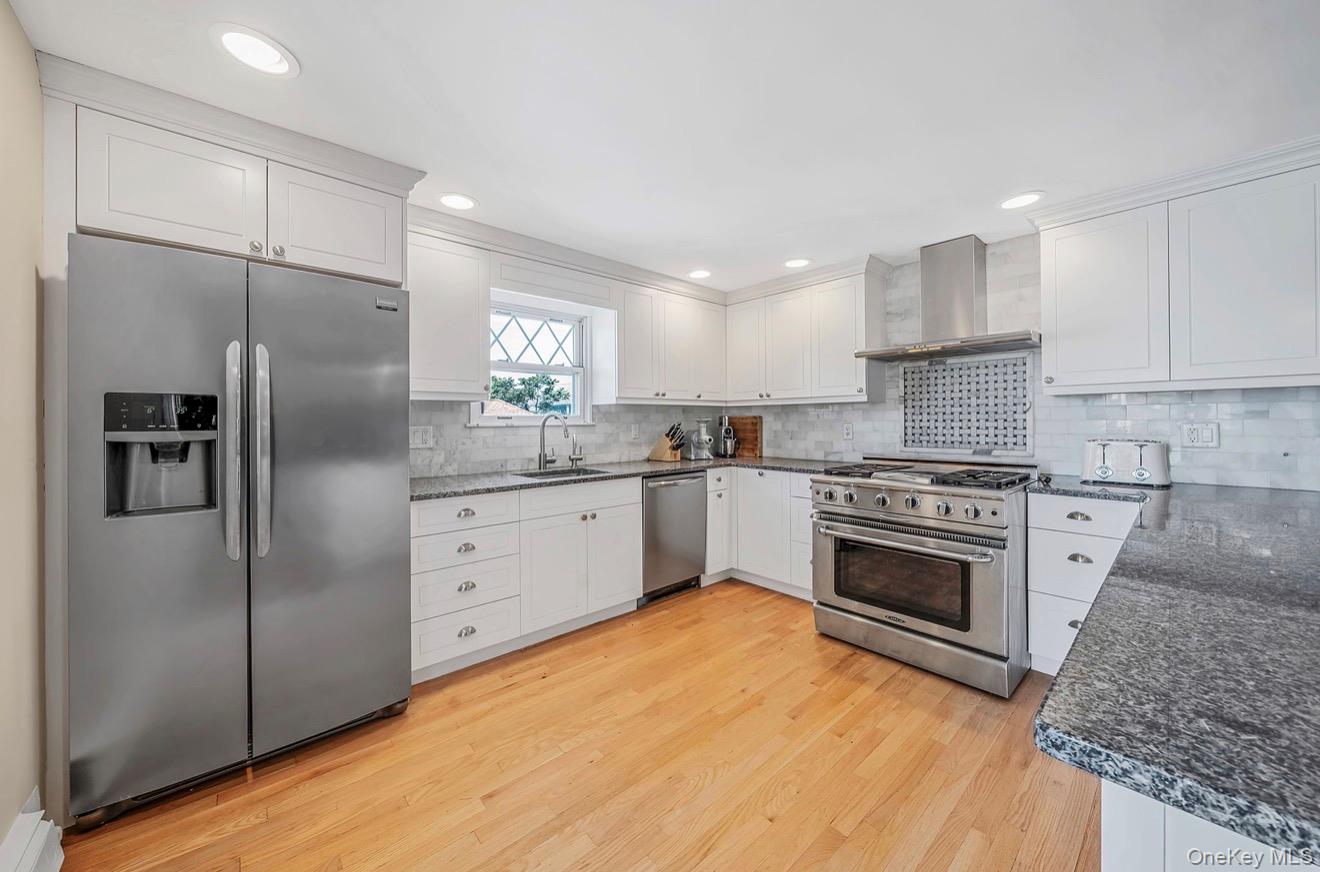 105 Vermont Street Upper Property Photo 11