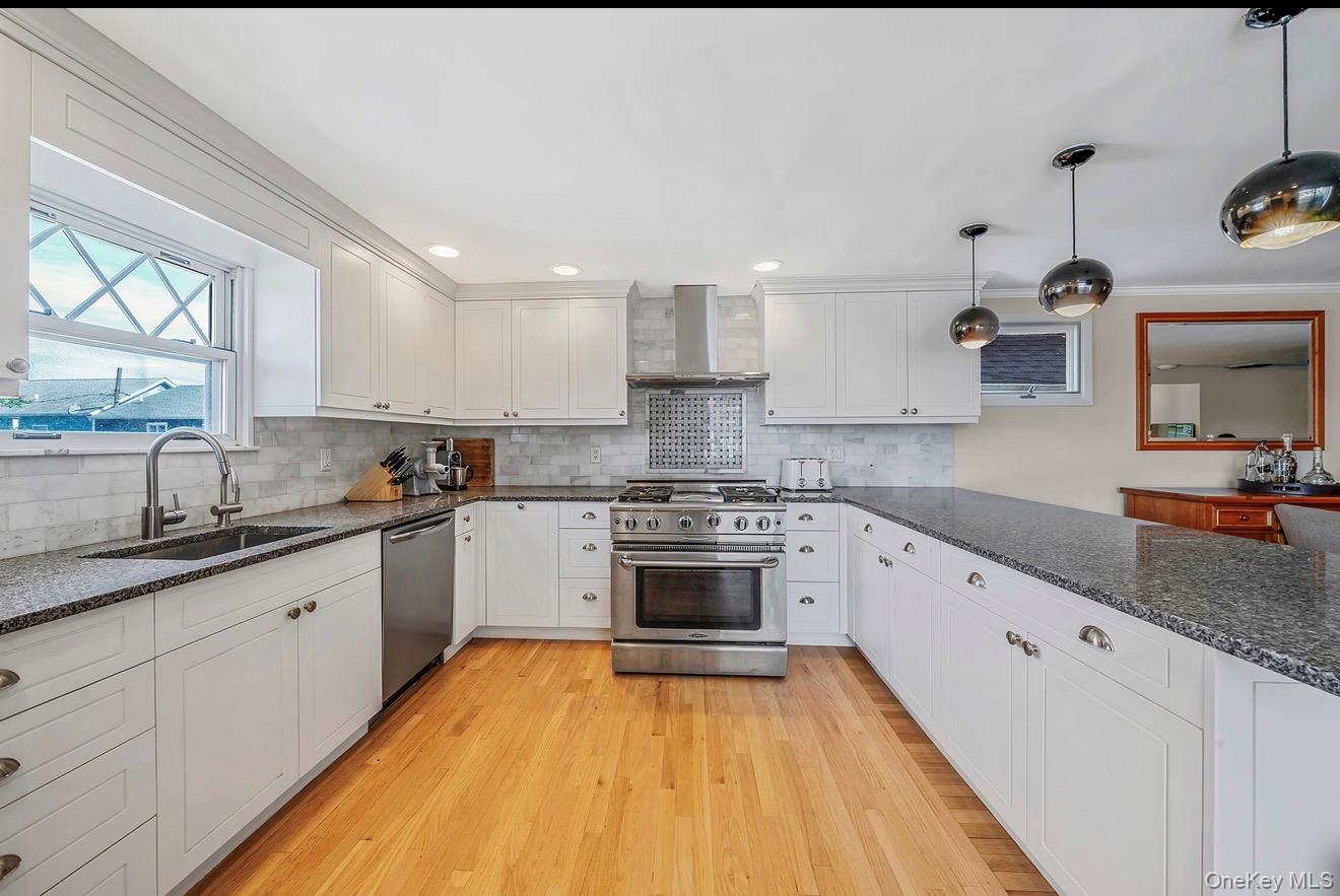 105 Vermont Street Upper Property Photo 12