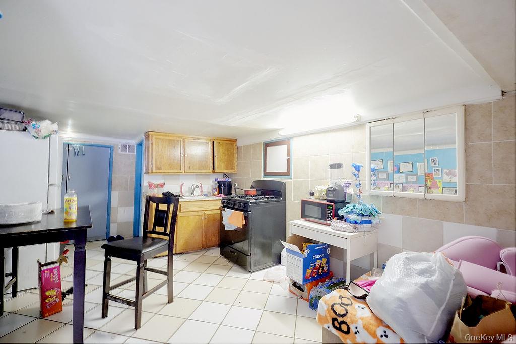 437 Moffitt Boulevard Property Photo 11