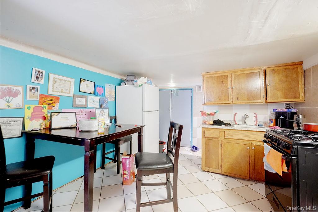 437 Moffitt Boulevard Property Photo 12