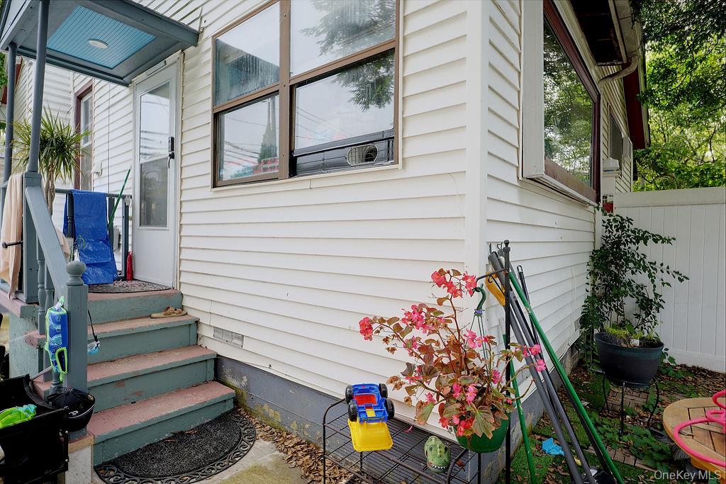 437 Moffitt Boulevard Property Photo 22