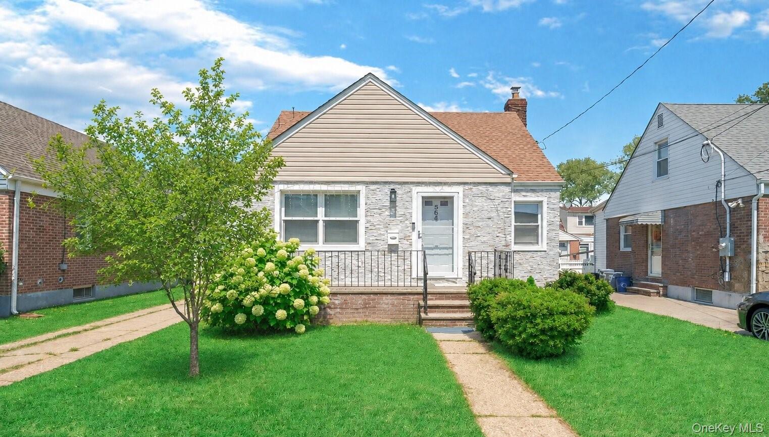 35 79th Avenue Property Photo 1