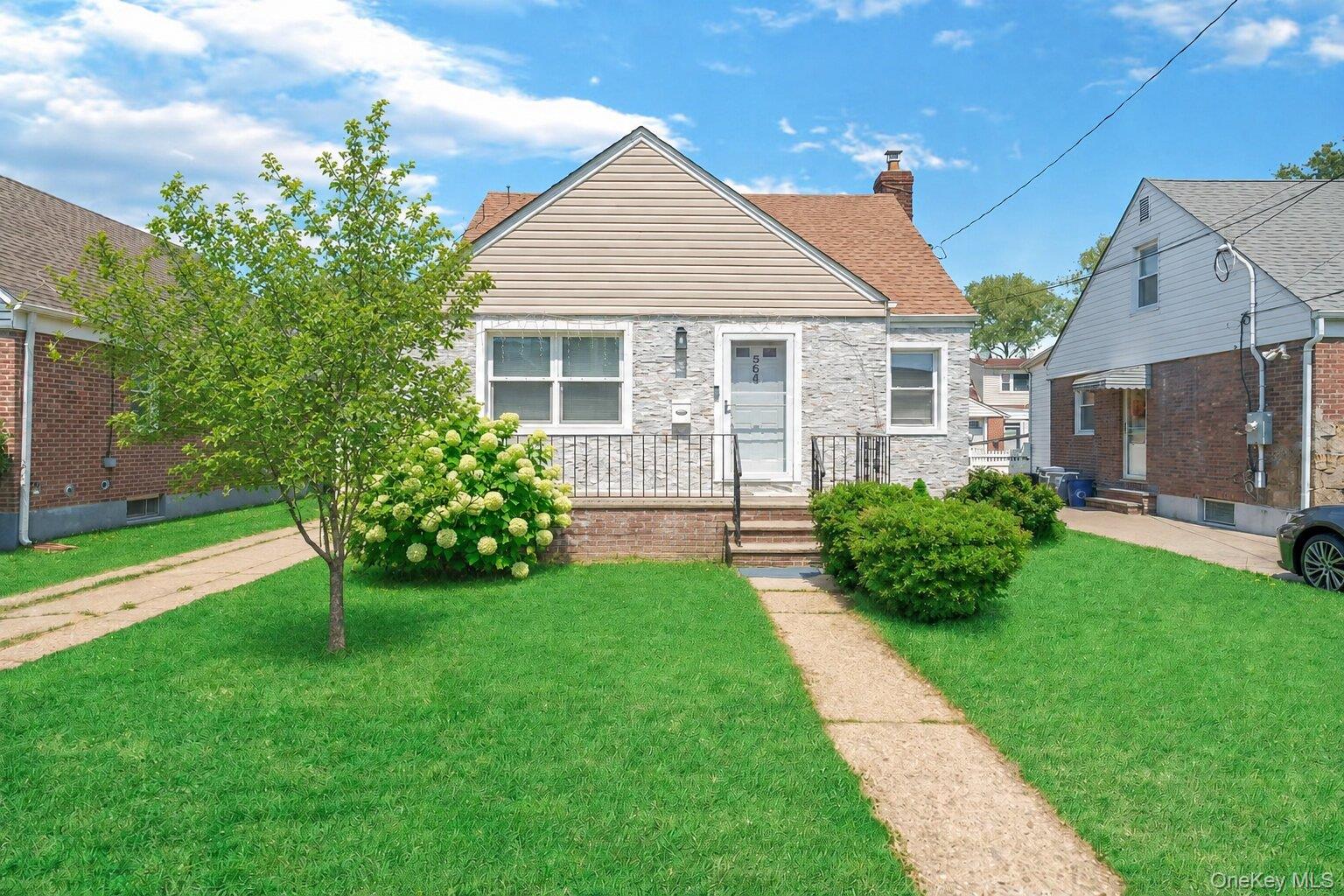 35 79th Avenue Property Photo 1