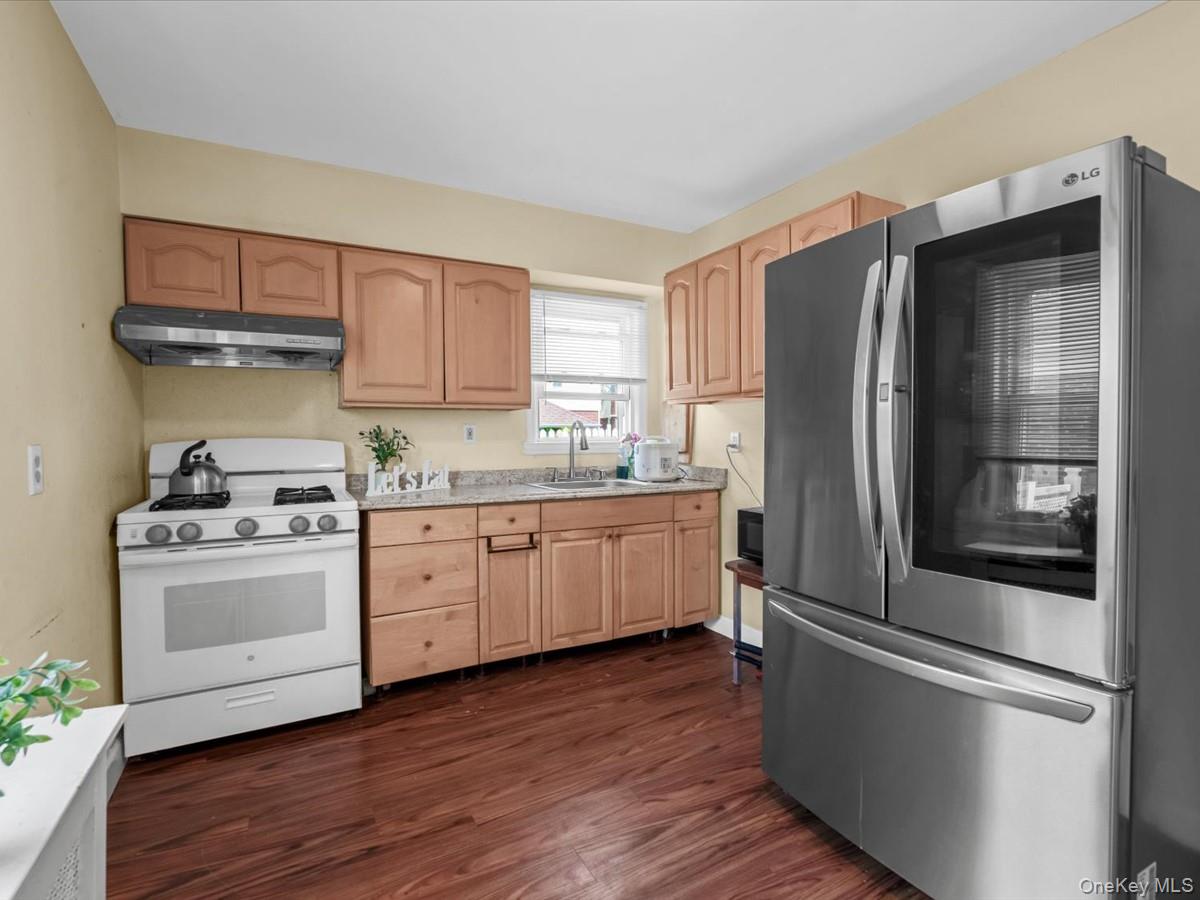 35 79th Avenue Property Photo 5