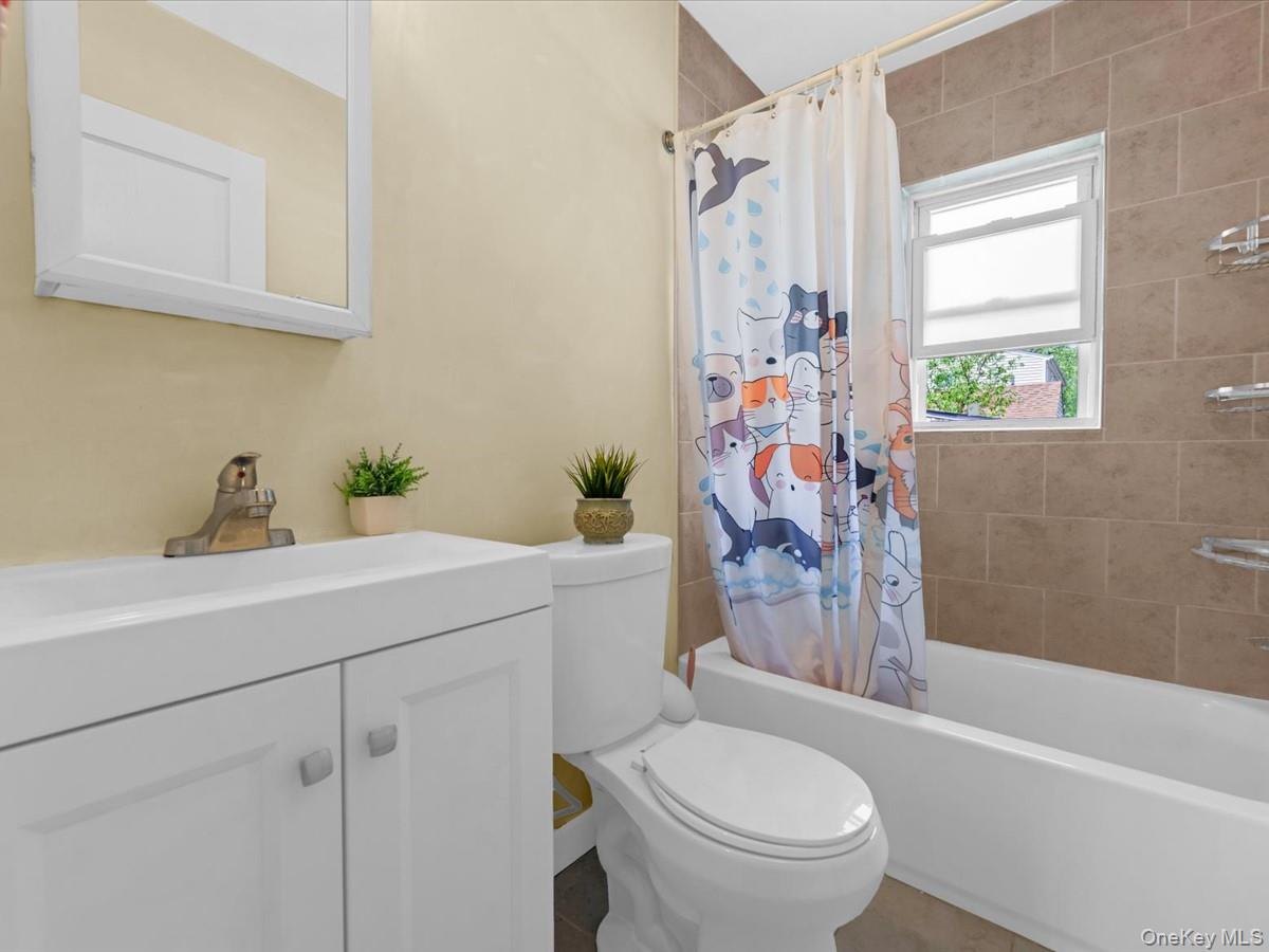 35 79th Avenue Property Photo 8