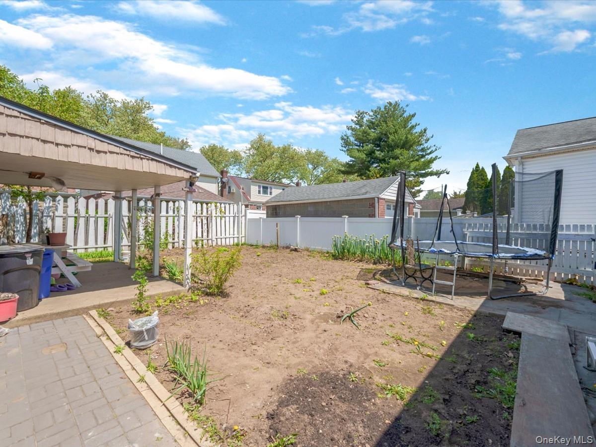 35 79th Avenue Property Photo 11