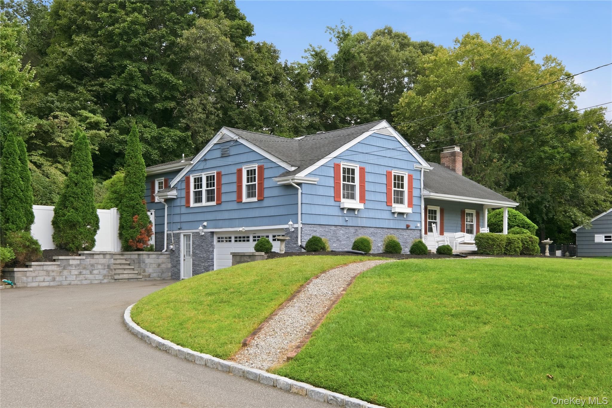 4 Honey Lane Property Photo 2