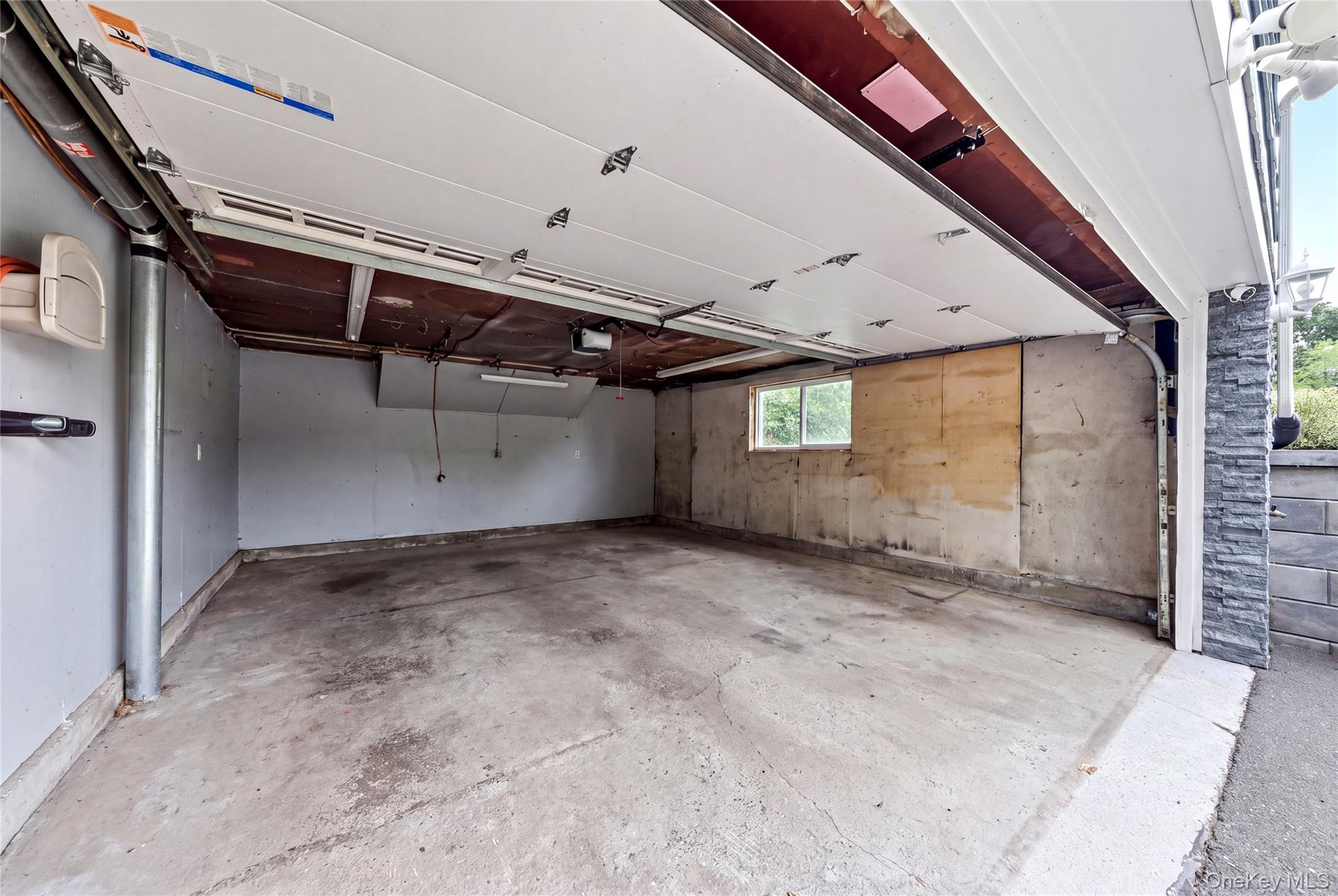 4 Honey Lane Property Photo 28
