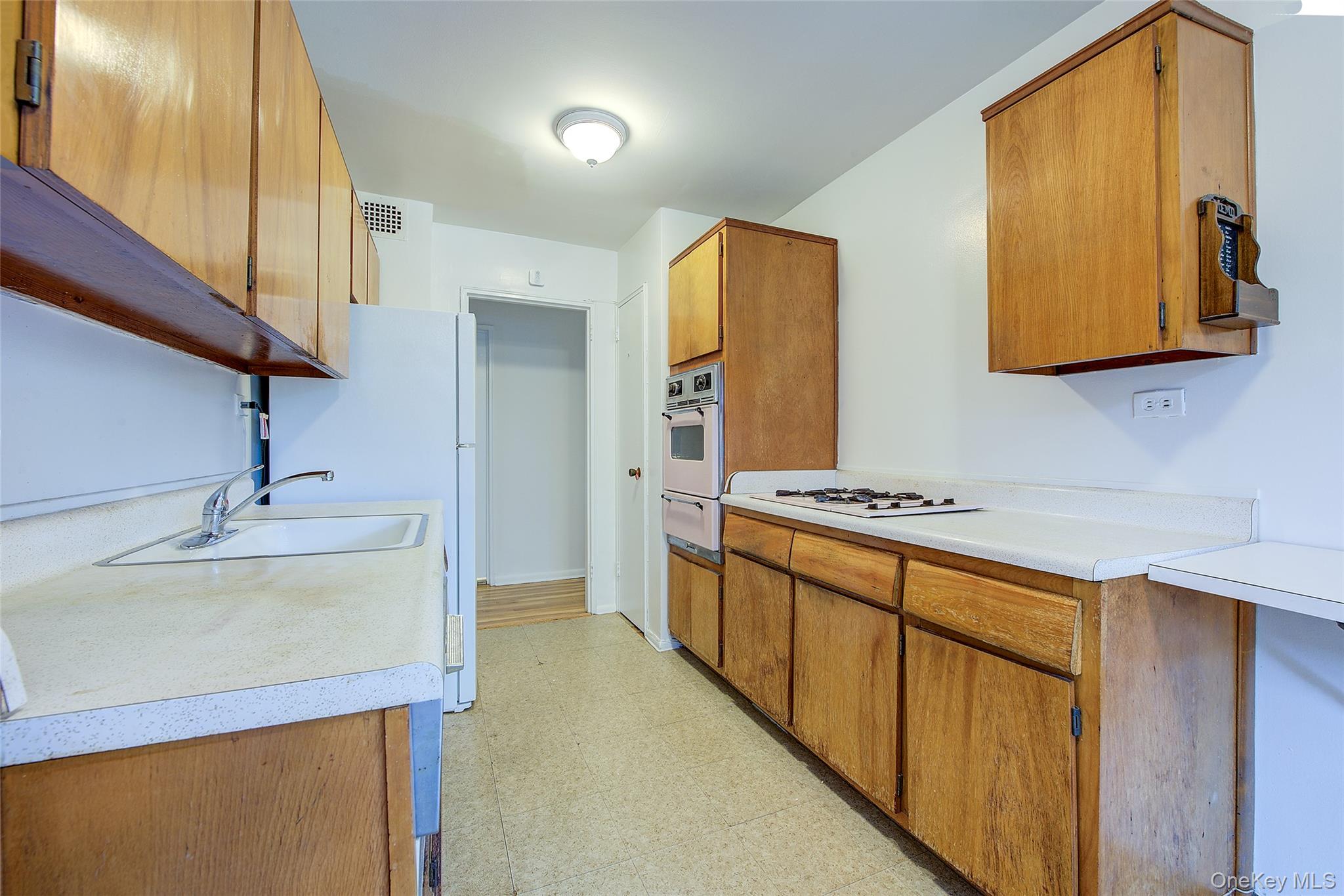18-55 Corporal Kennedy Street 2k Property Photo 10