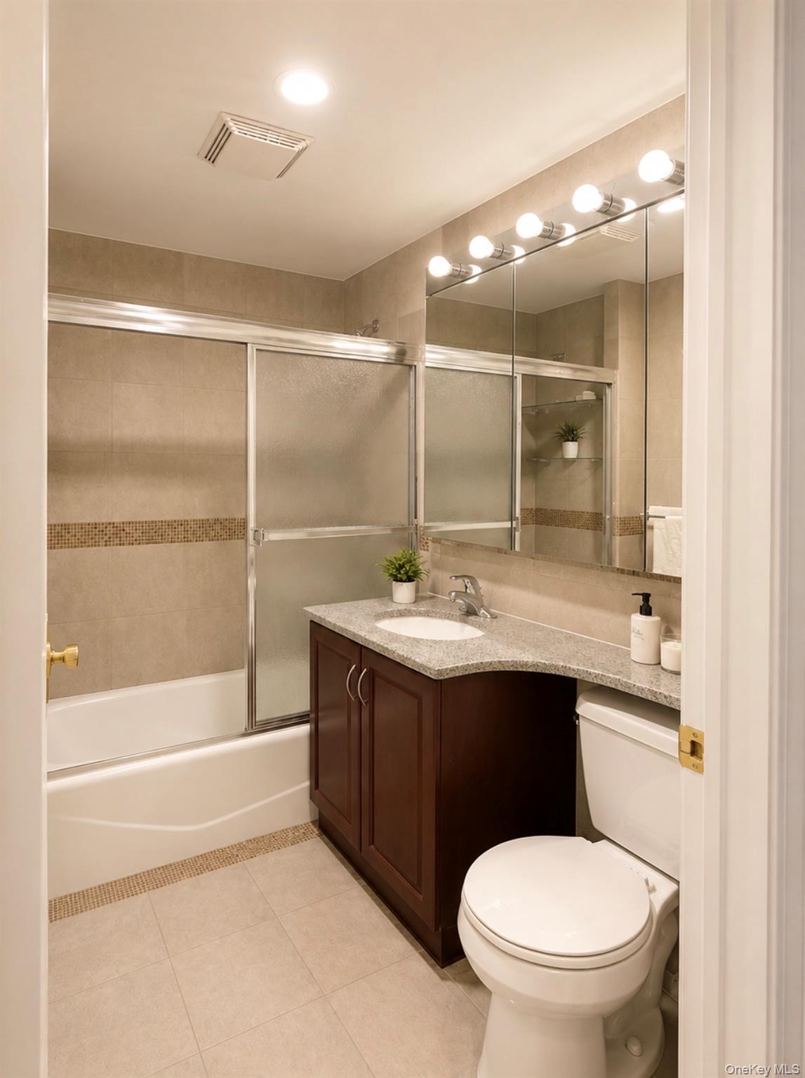 4105 College Point Boulevard 2d Property Photo 10
