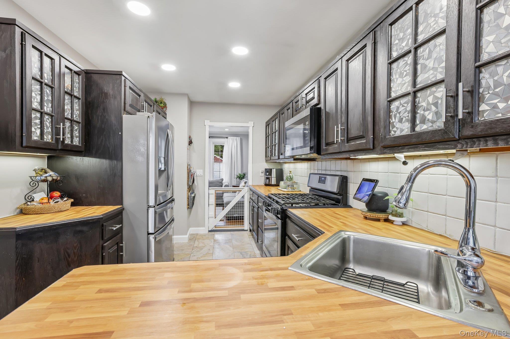 52 Prairie Avenue Property Photo 9
