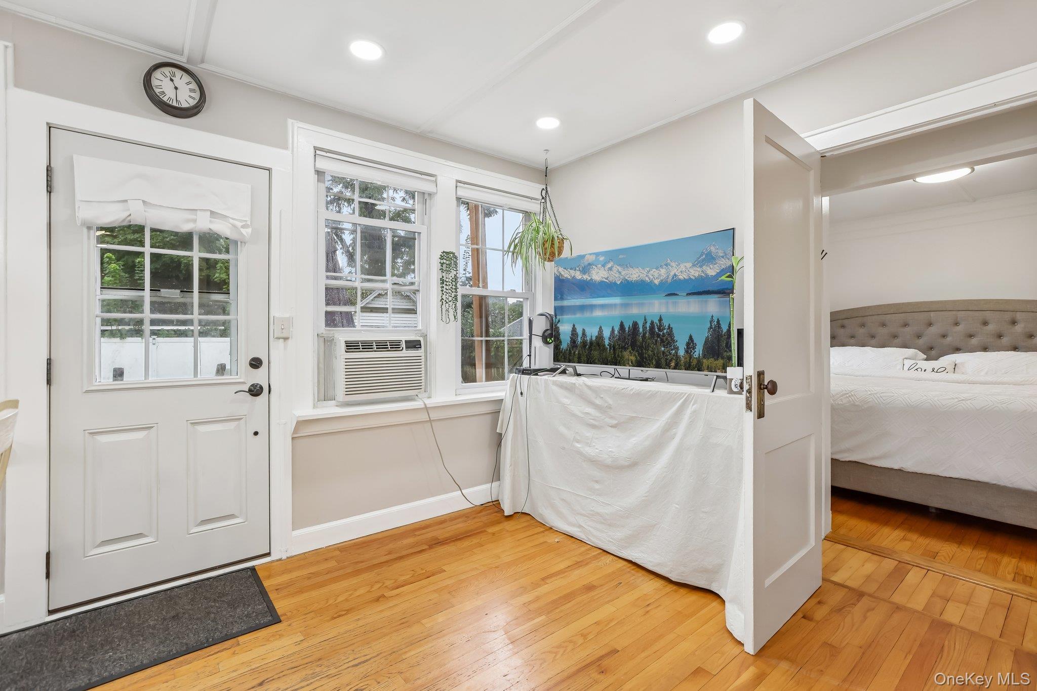 52 Prairie Avenue Property Photo 12
