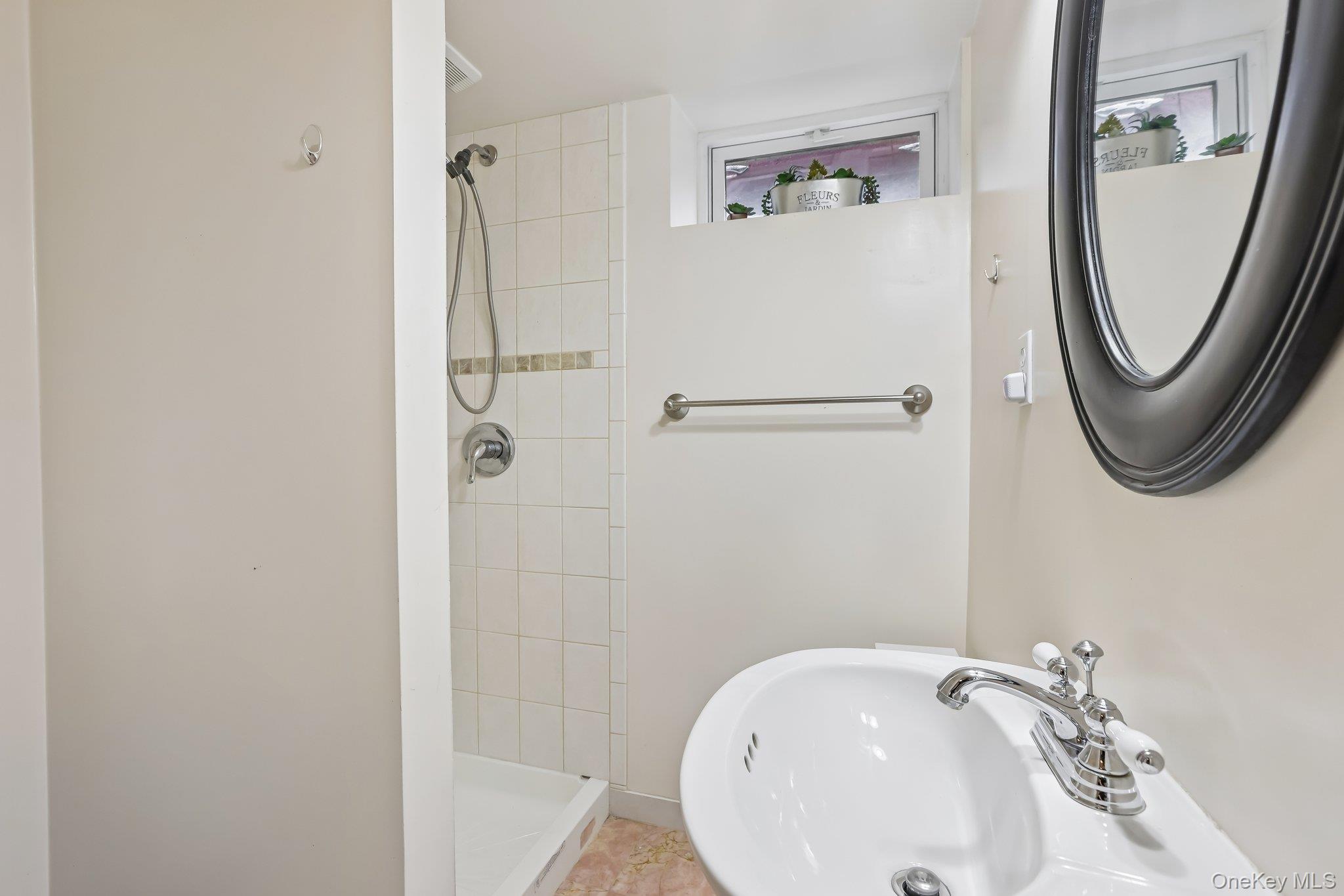 52 Prairie Avenue Property Photo 18