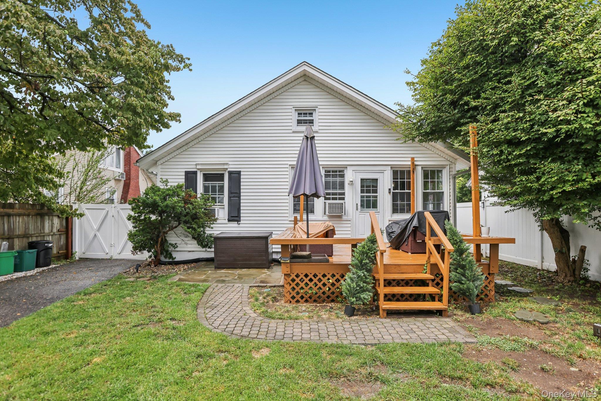 52 Prairie Avenue Property Photo 20
