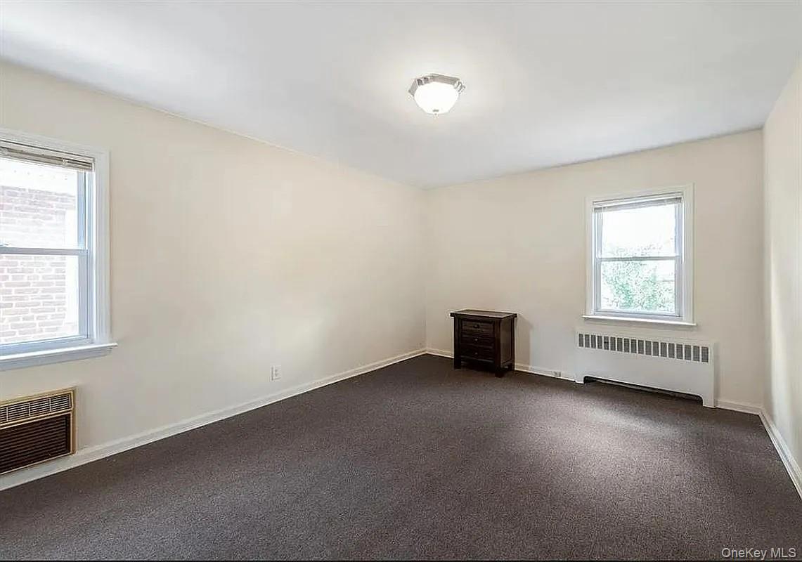 80-15b 168th Street Property Photo 10