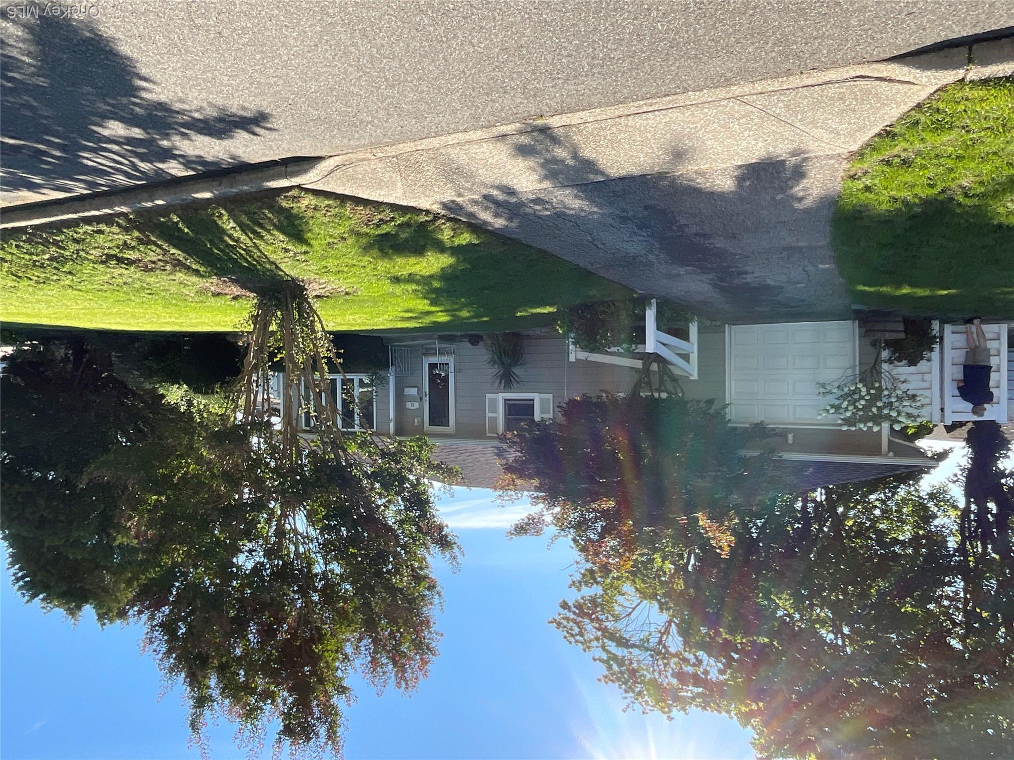28 Pleasant Avenue Property Photo 1