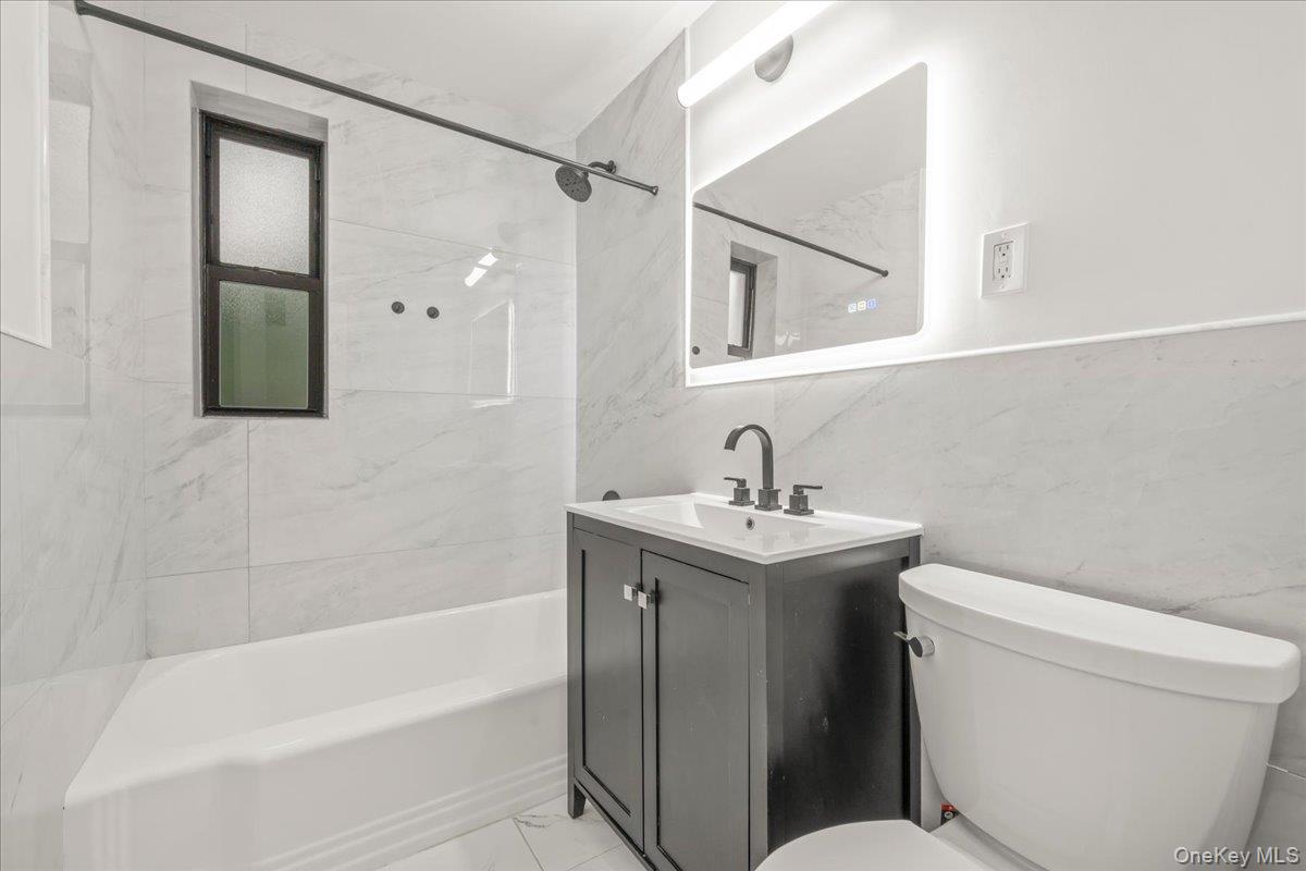 3260 Netherland Avenue 2f Property Photo 8