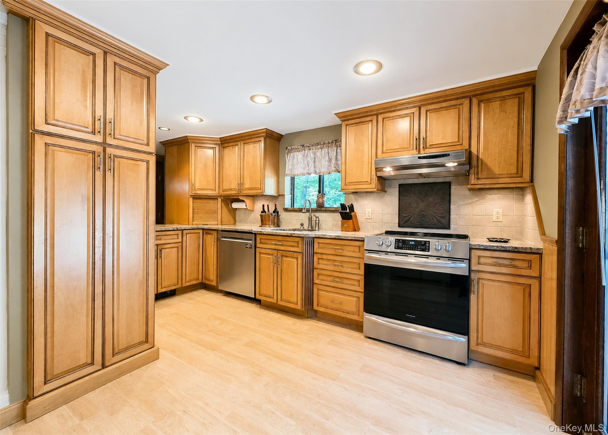 57 Wellington Road Property Photo 9