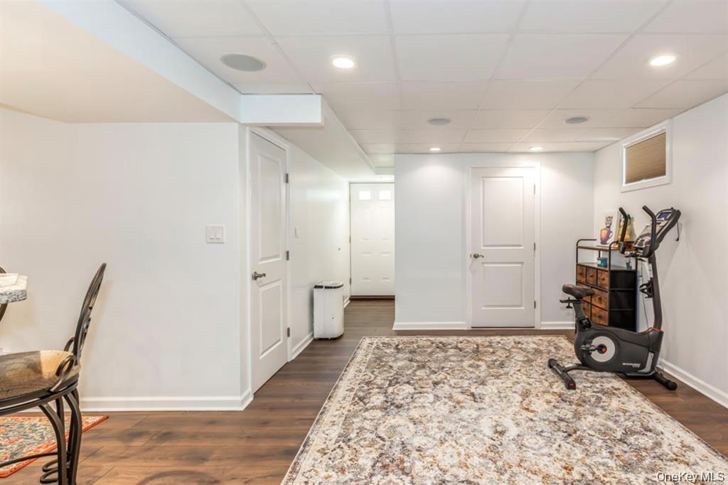 12 Midvale Avenue Property Photo 20