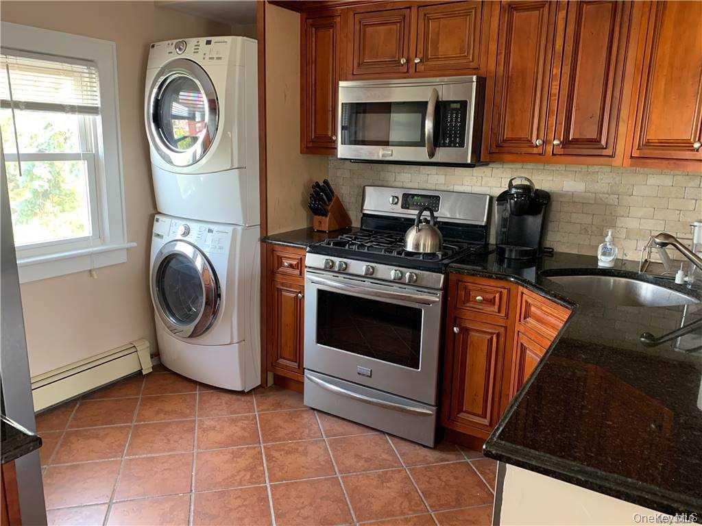 38 Clayton Avenue Upper Property Photo 7