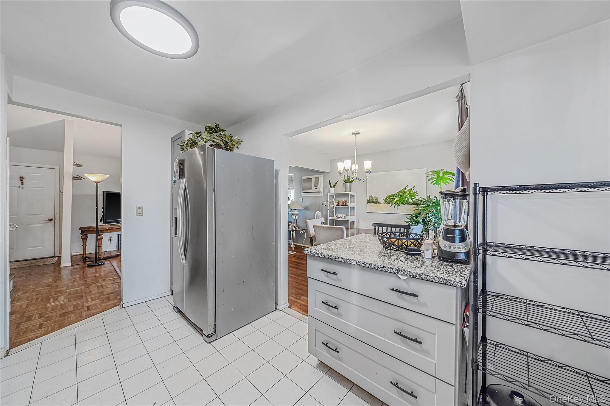 172 N Walnut Street Property Photo 6