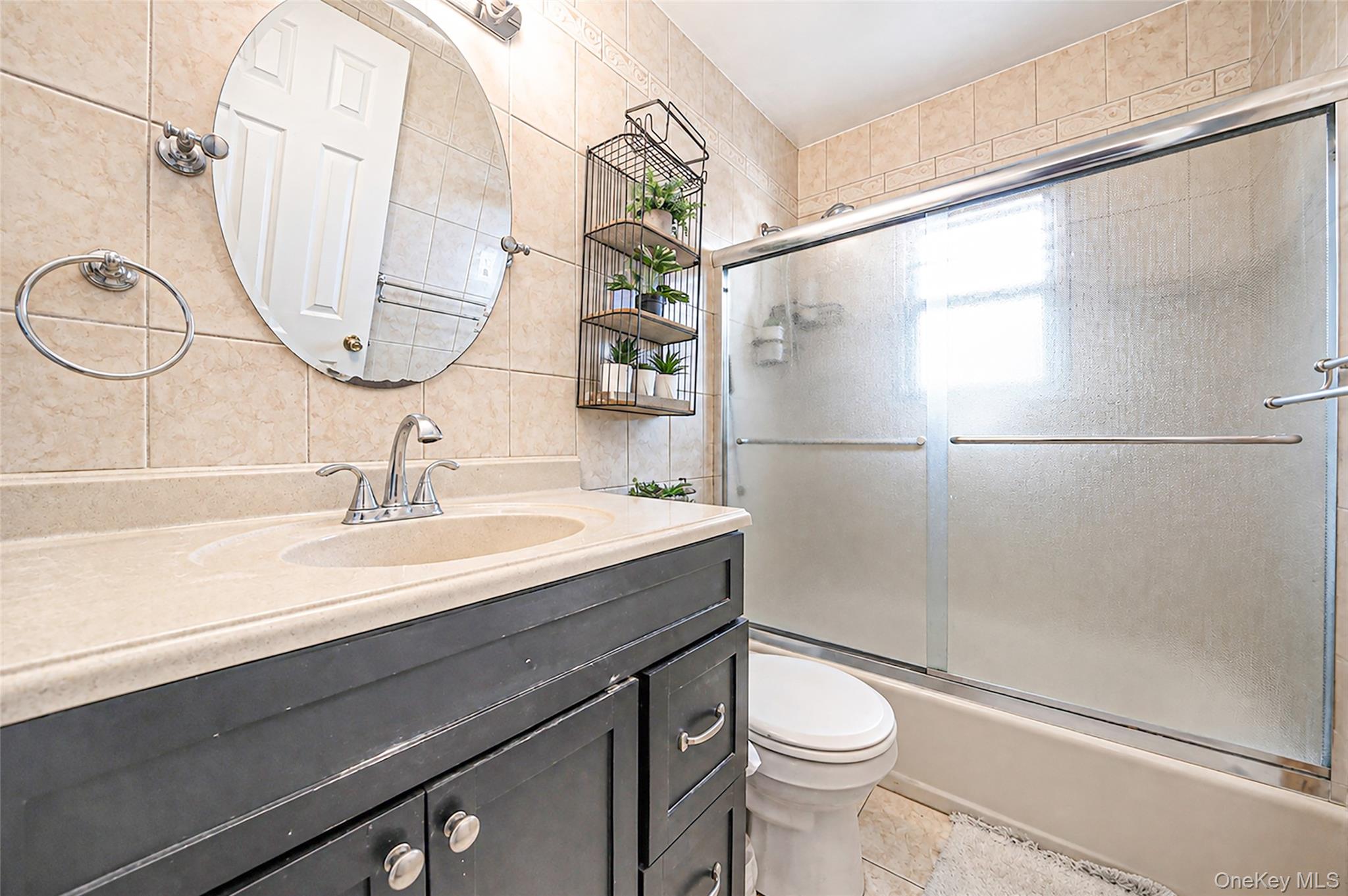 172 N Walnut Street Property Photo 16