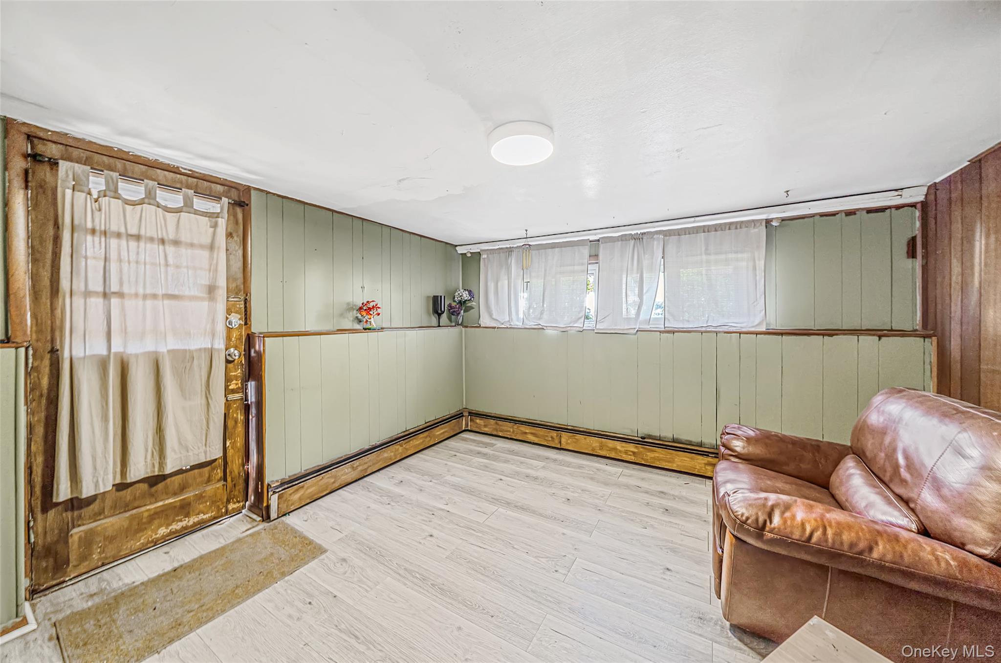 172 N Walnut Street Property Photo 17