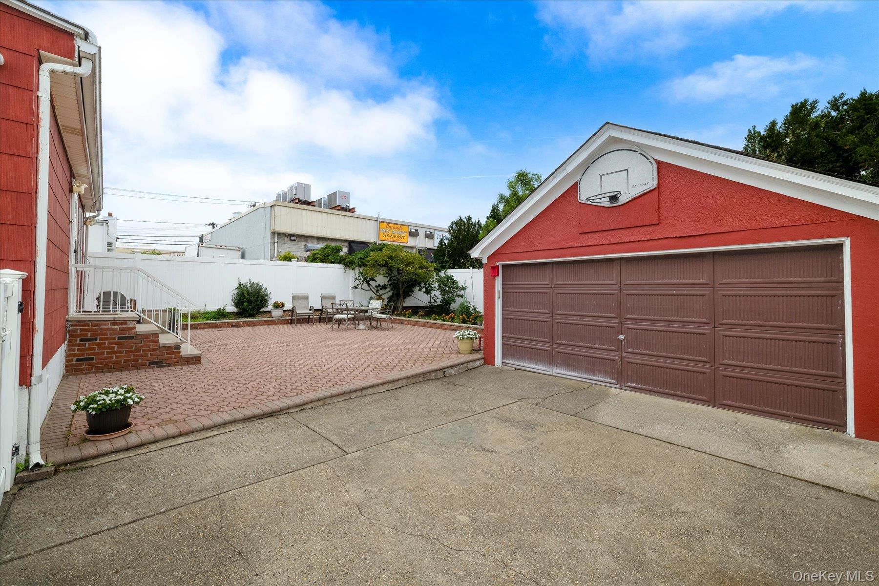 298 Lincoln Place Property Photo 2