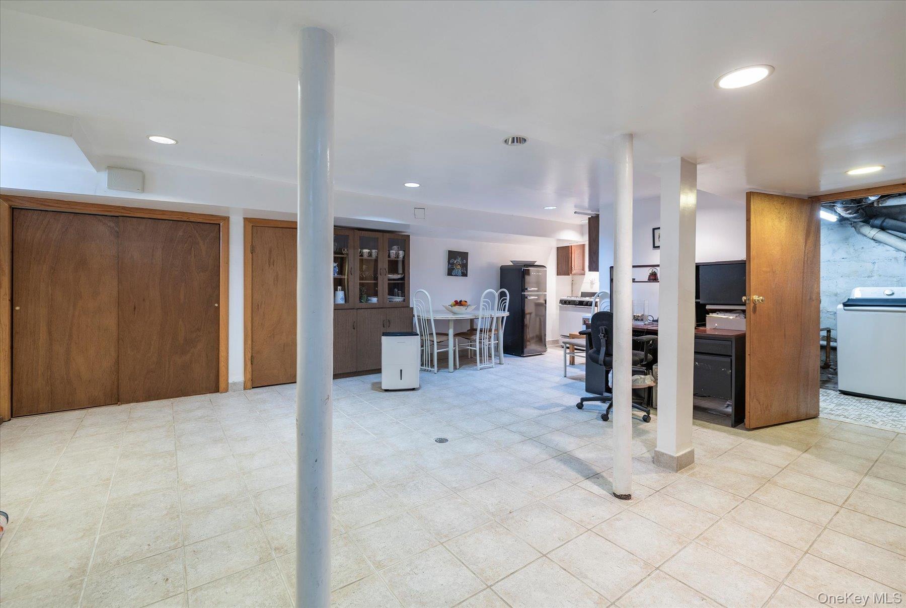 298 Lincoln Place Property Photo 14