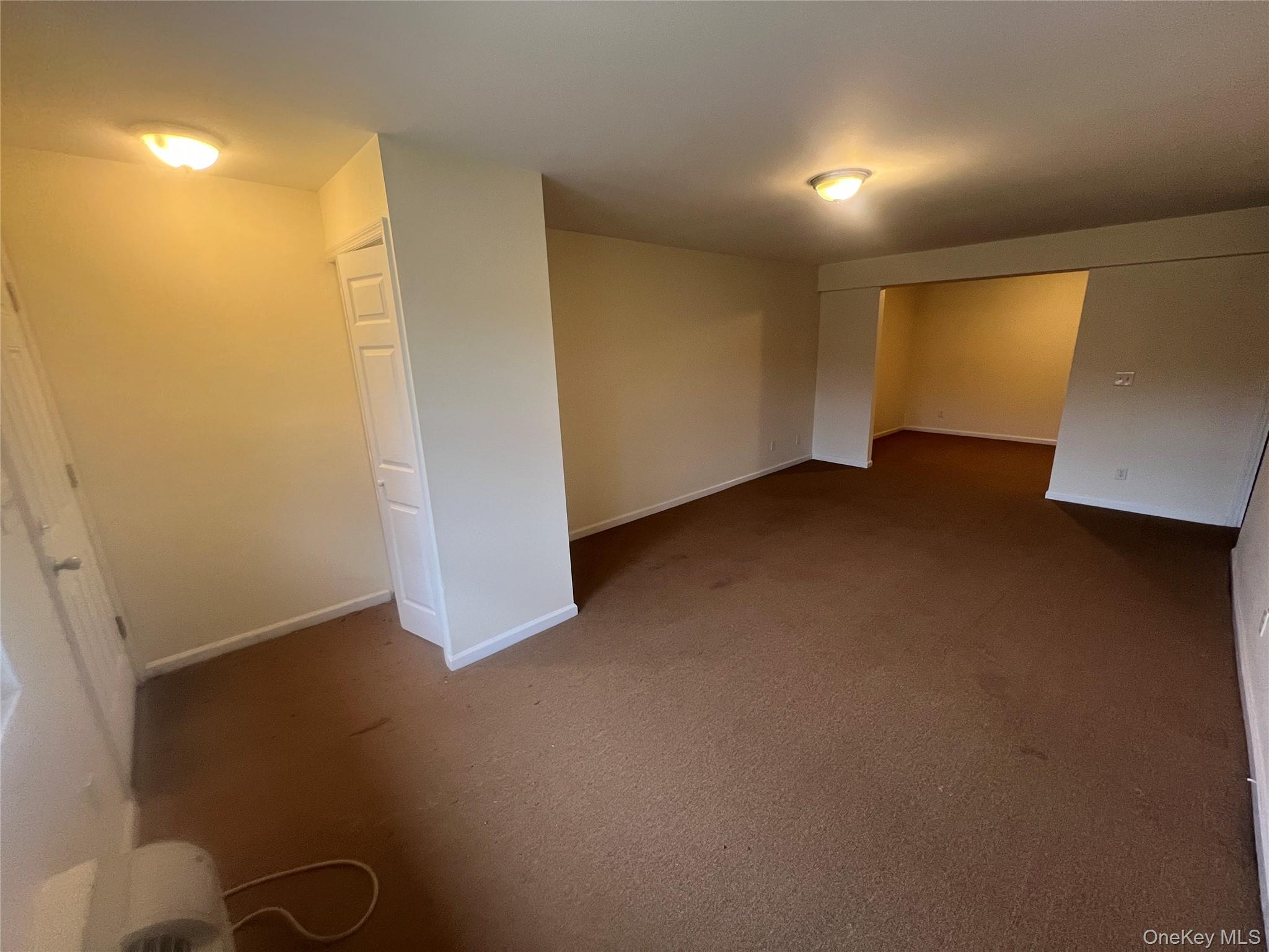 408 Carpenter Avenue 24 Property Photo 4