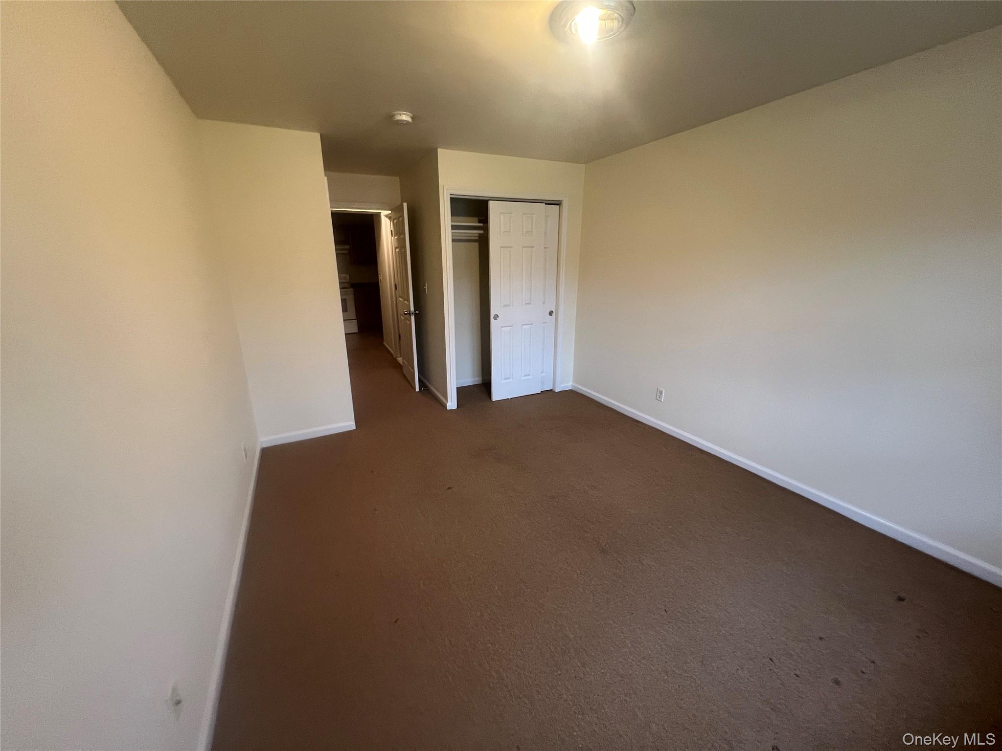 408 Carpenter Avenue 24 Property Photo 7