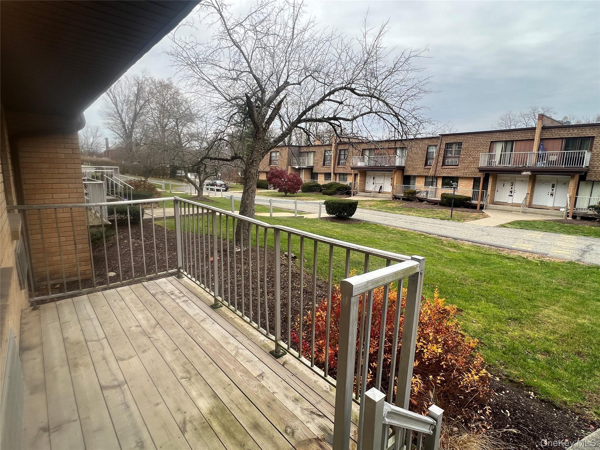 408 Carpenter Avenue 24 Property Photo 10