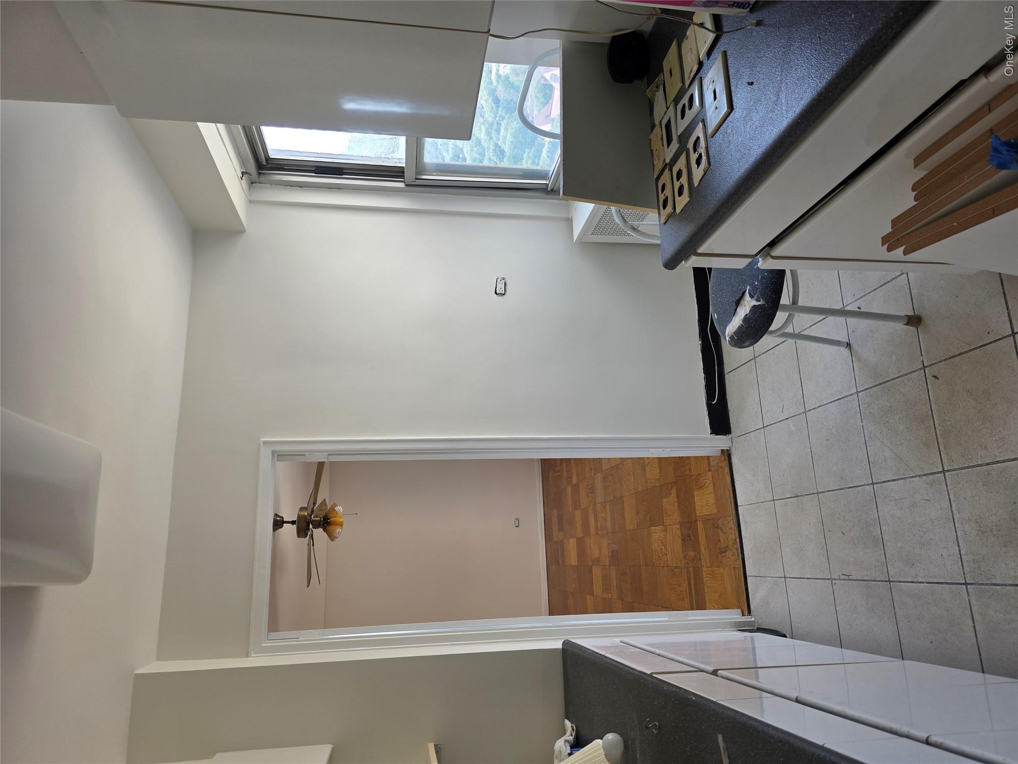 110-11 Queens Blvd 33a Property Photo 4