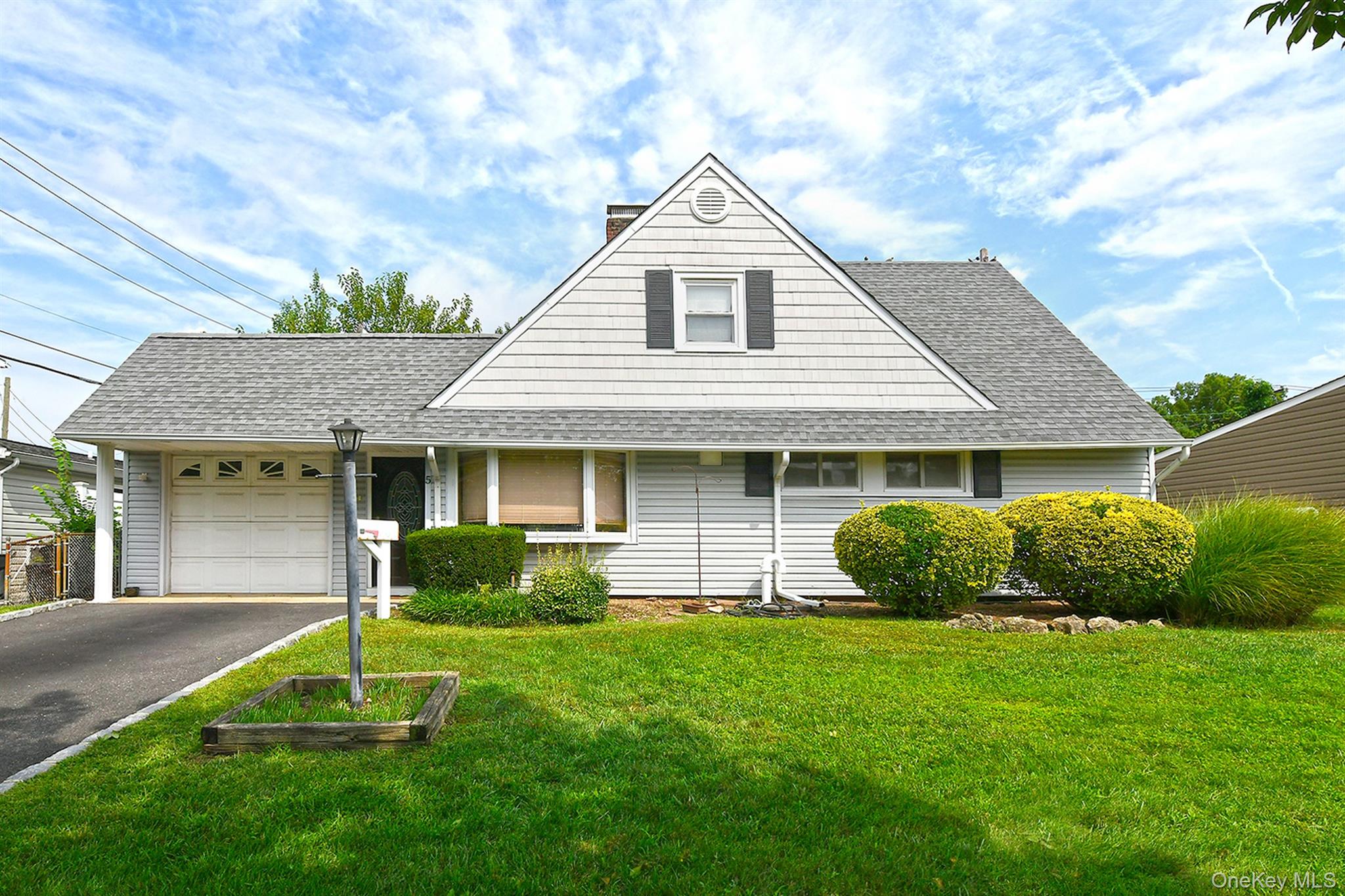 5 Woodcock Lane Property Photo 2