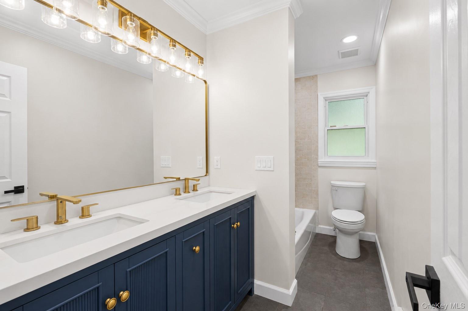 1 Gables Boulevard Property Photo 12