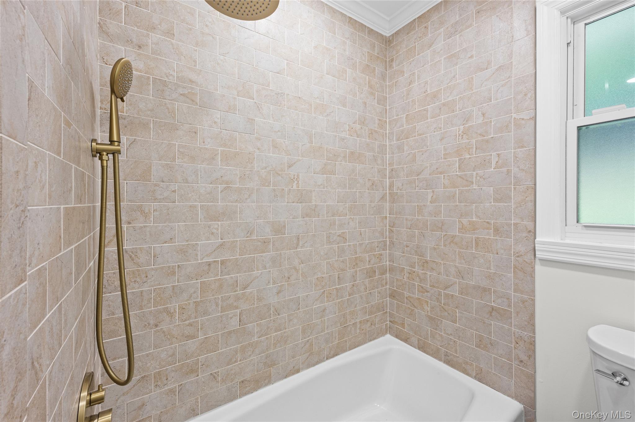 1 Gables Boulevard Property Photo 13