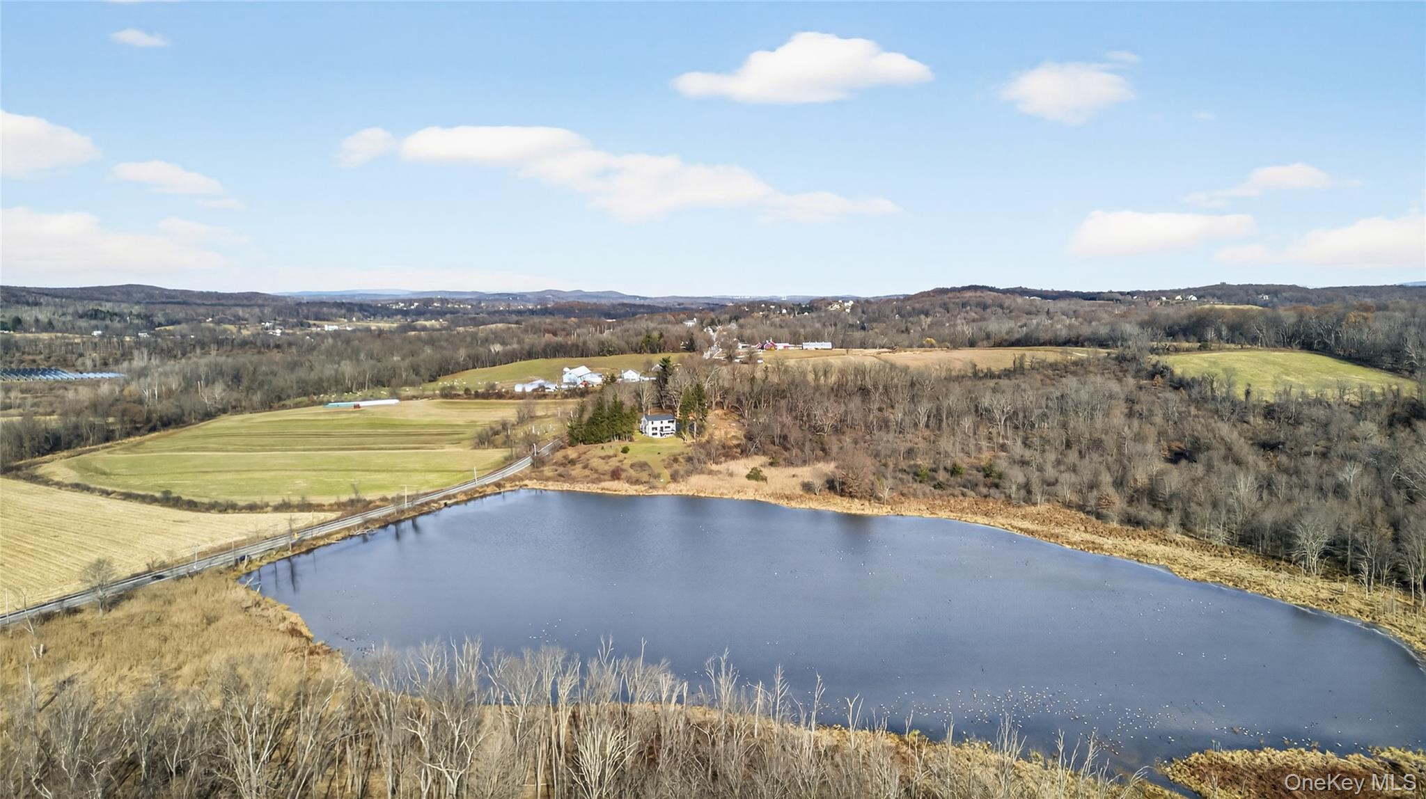 1 Lakeside Court Property Photo 1