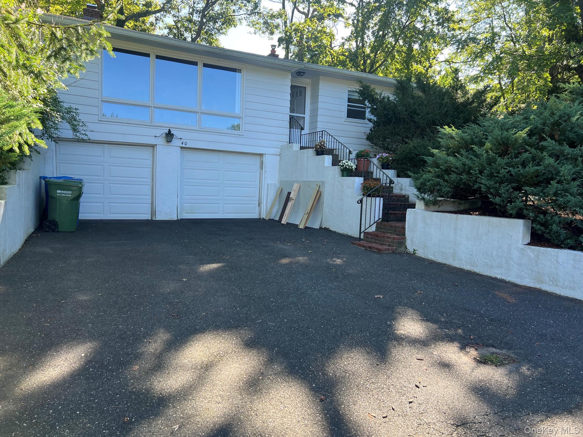 40 Laurel Drive Property Photo 1