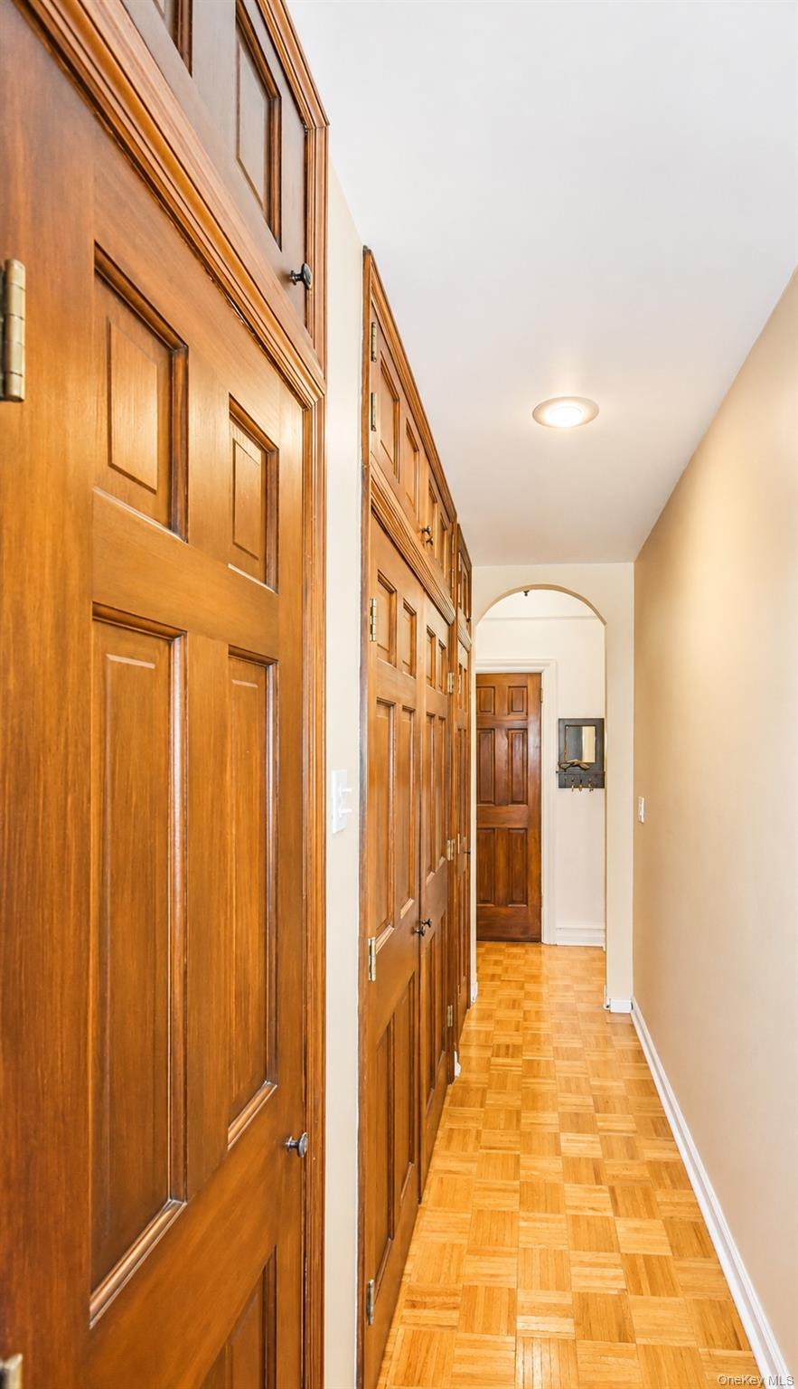 60 W Broad Street 1l Property Photo 10