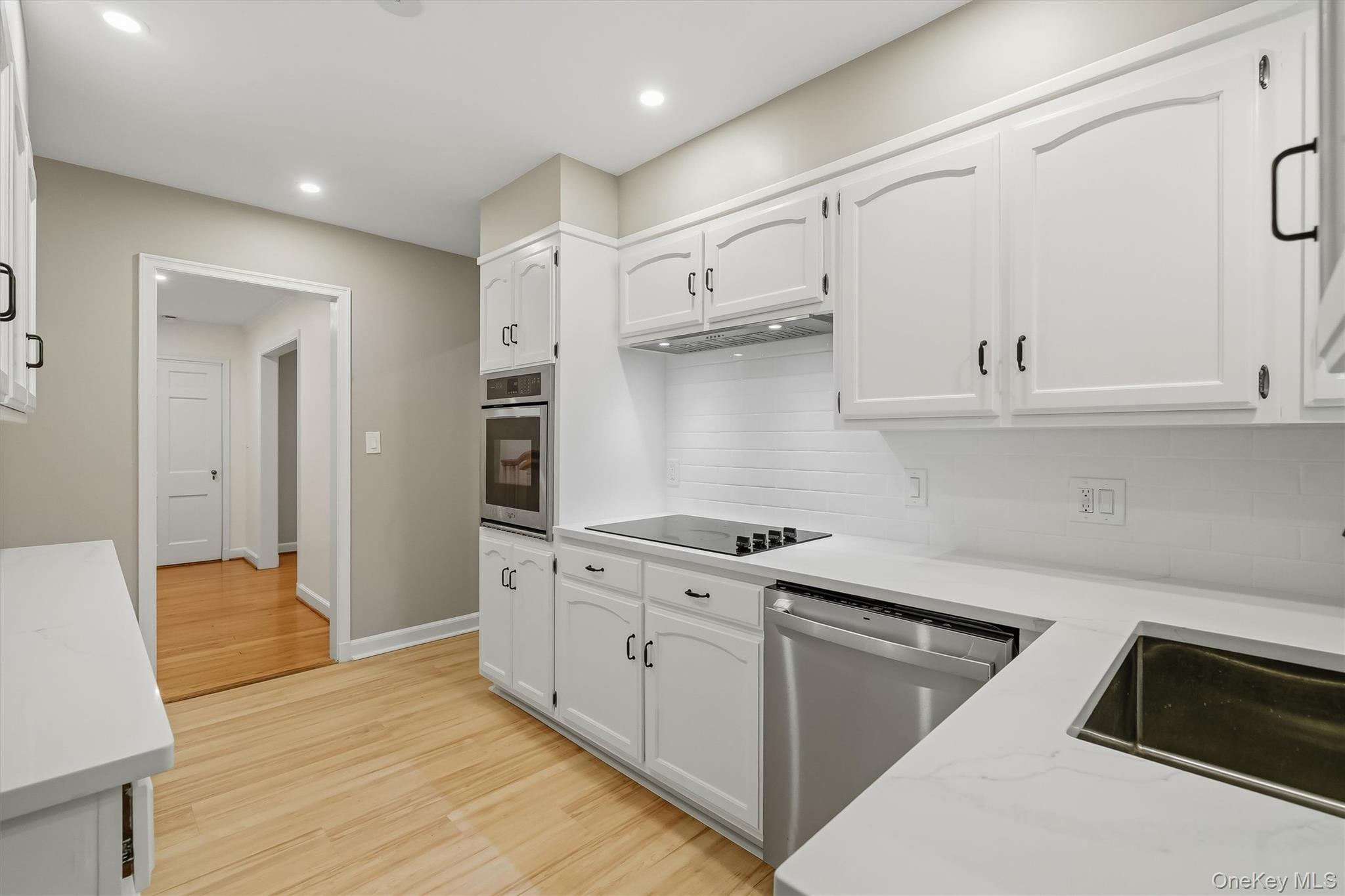 24 Smallwood Place Property Photo 15
