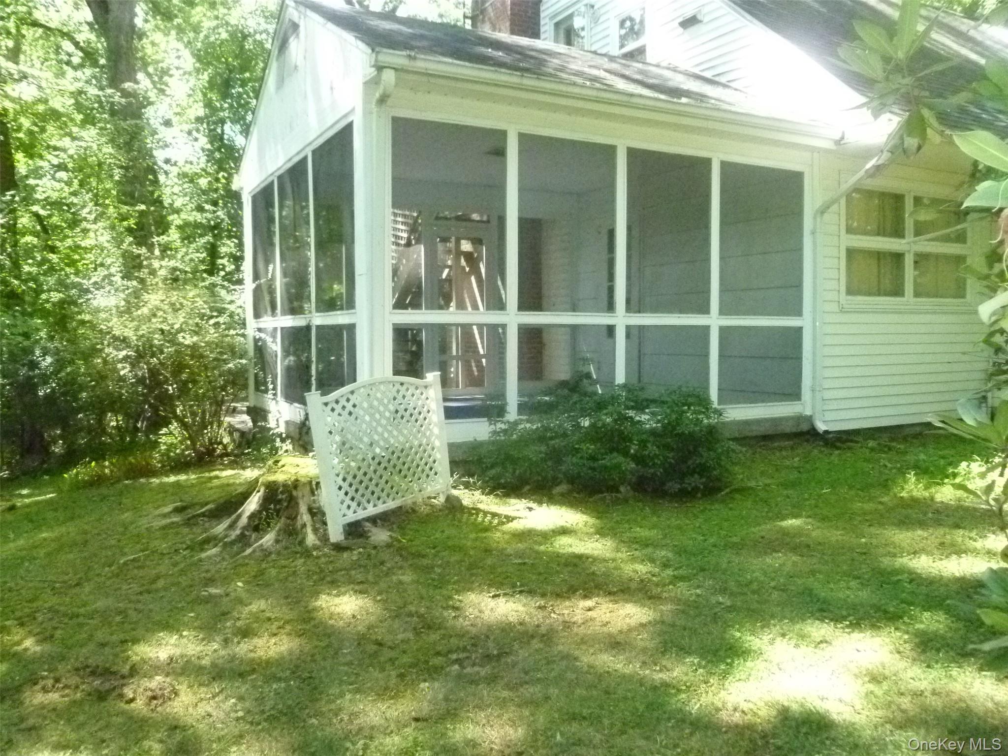 17 Chestnut Lane Property Photo 3